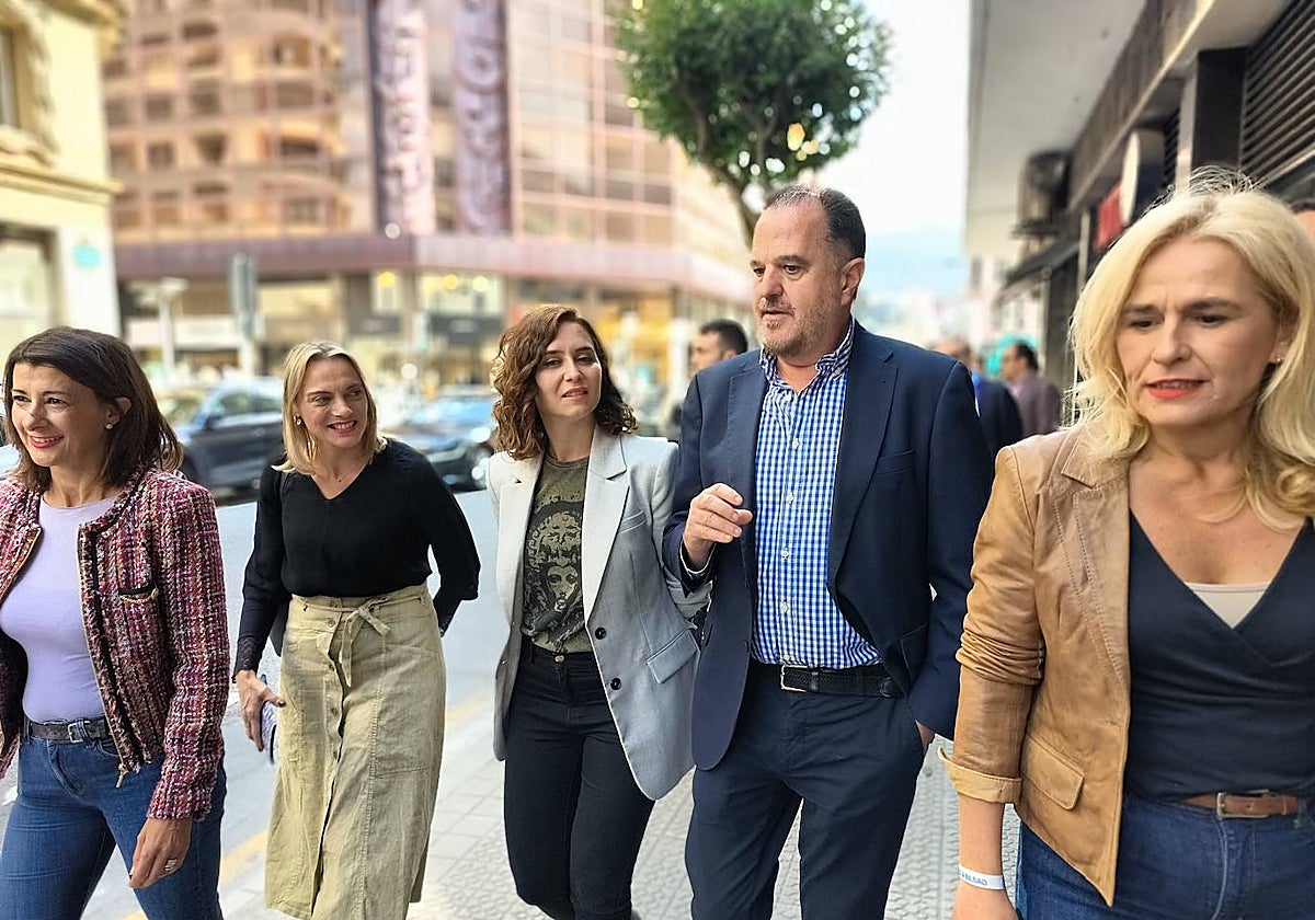 Isabel Díaz Ayuso, en Bilbao, junto a Carlos Iturgaiz, Raquel González y Esther Martínez