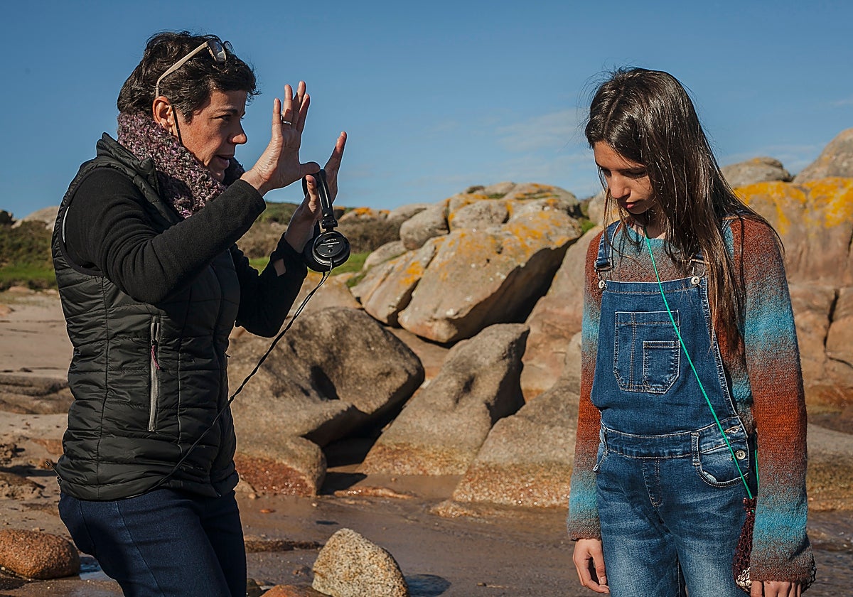 La directora y la protagonista, durante un momento del rodaje