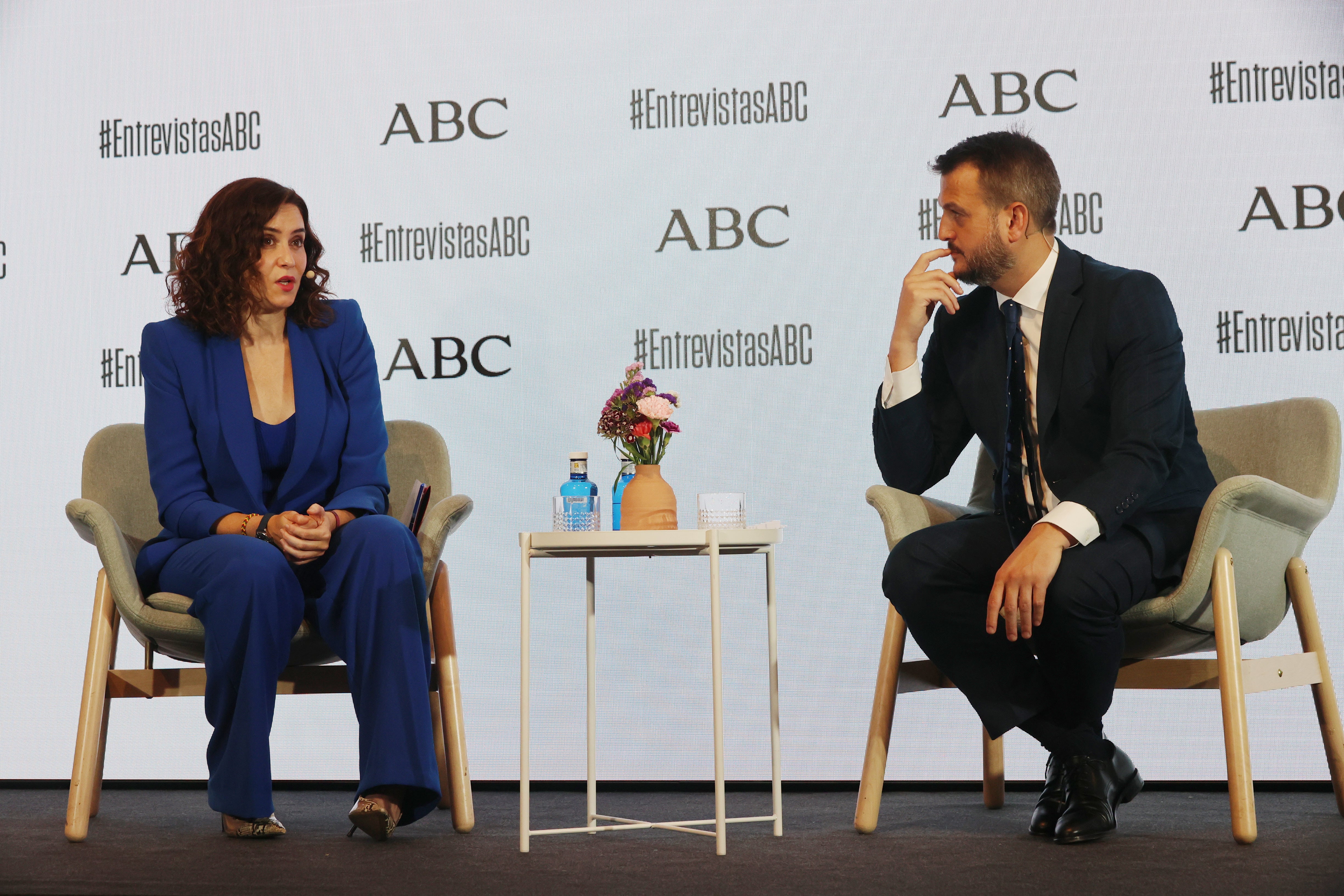 Isabel Díaz Ayuso, presidenta de la Comunidad de Madrid, en la entrevista conducida por Juan Fernández-Miranda, jefe de Nacional ABC