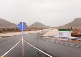 Las lluvias torrenciales provocan el corte de siete carreteras y anegan numerosas viviendas en Almería