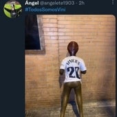 La foto borrada en Twitter del muñeco de Vinicius que desencadenó las detenciones de los ultras del Atlético