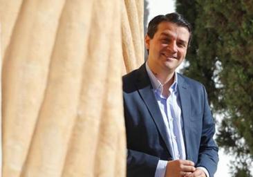 Batalla por Córdoba: Bellido y la mayoría absoluta sin Vox ni el bloque radical