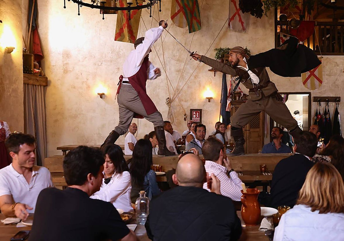 Tercera gran novedad del año en Puy du Fou: El Bodegón del Capitán, restaurante-espectáculo