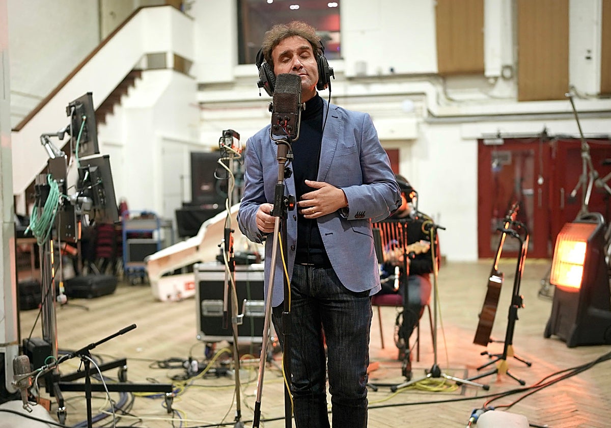 Maxi Martínez, grabando en los legendarios estudios de Abbey Road