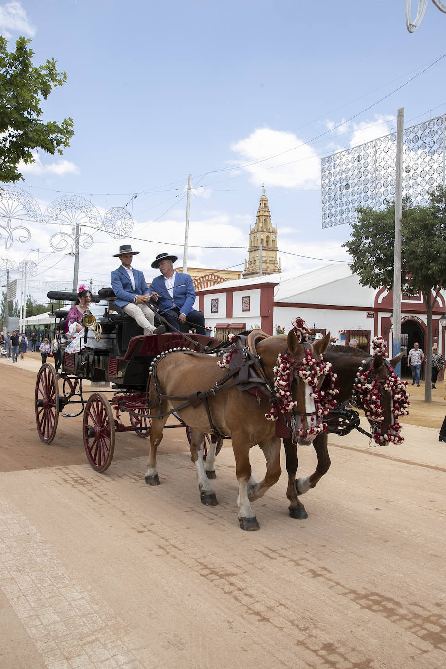 Feria de Córdoba 2023 | El festivo ambiente del viernes, en imágenes