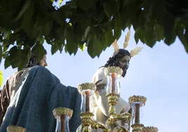 (Vídeo) El Señor del Silencio avanza en la noche del Domingo de Ramos de Córdoba