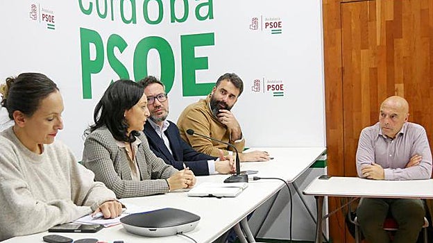 Antonio Hurtado, con miembros de su candidatura