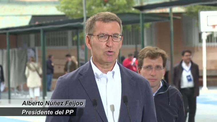 Pedro Sánchez, el más madrugador en votar entre los líderes nacionales de los principales partidos