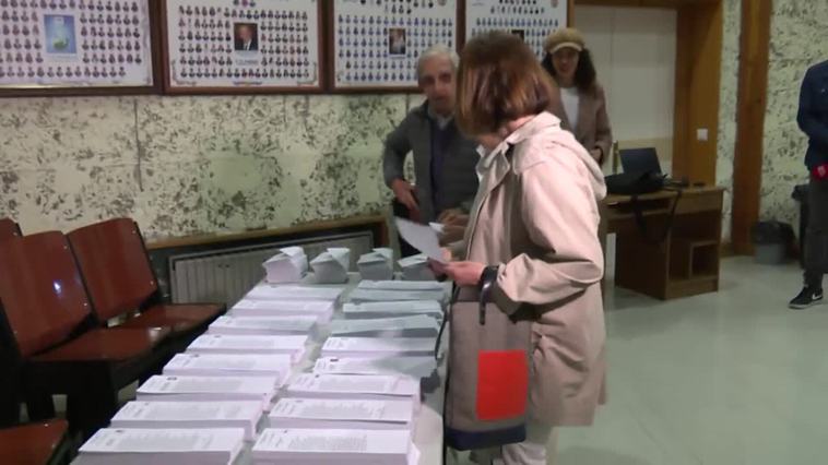 Sánchez (VTLP) pide a los ciudadanos que voten y asegura estar "muy ilusionada" y "expectante"