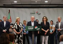 El PNV gana las elecciones en el Ayuntamiento de Bilbao, pero se queda lejos de la mayoría absoluta