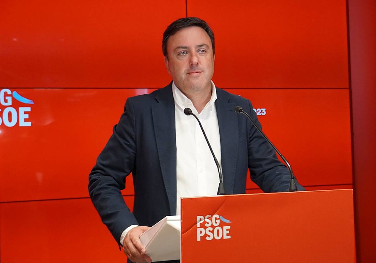 El líder de los socialistas gallegos, Valentín González Formoso, valorando los resultados electorales de este domingo