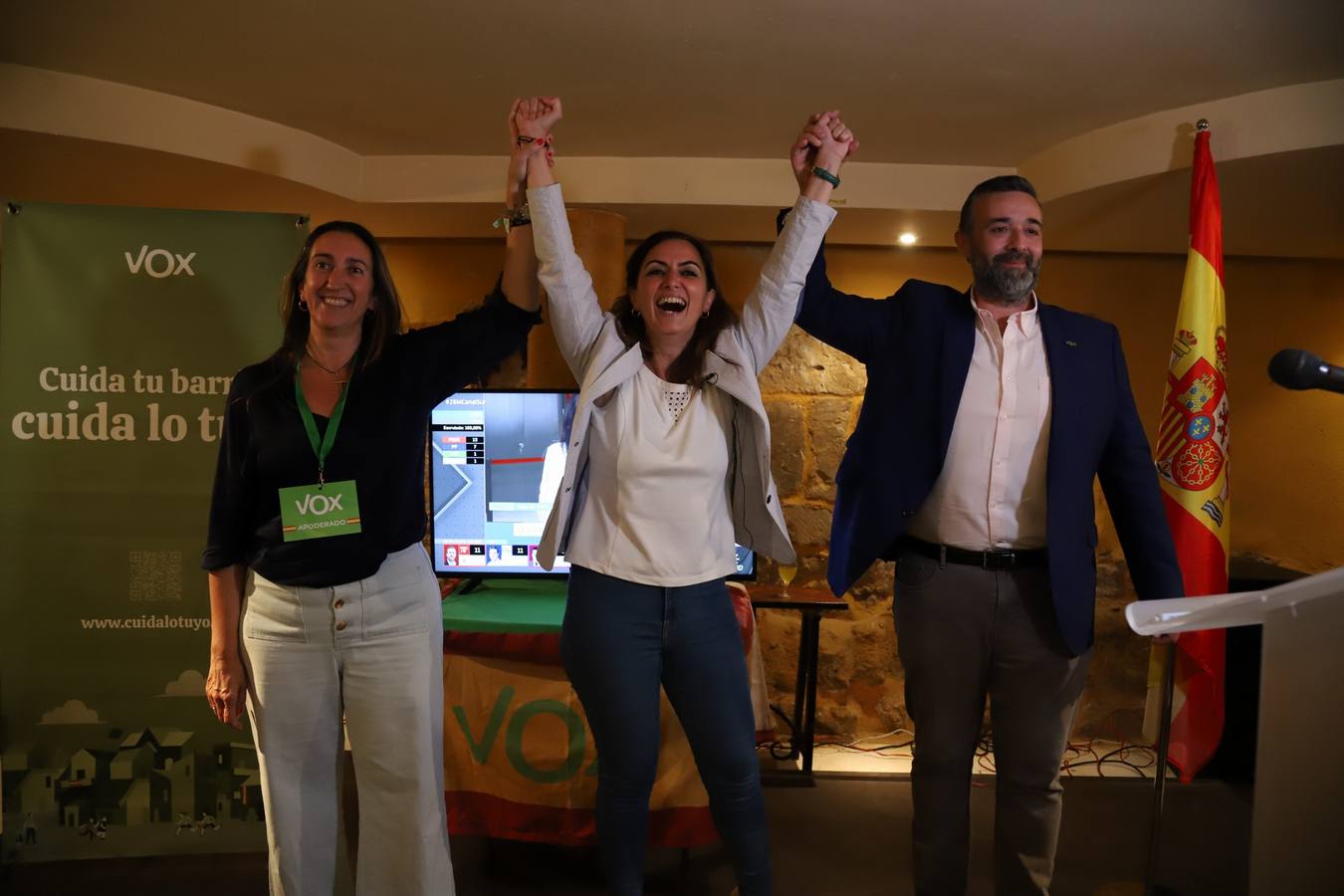 El ambiente en la sede de Vox de Córdoba, en imágenes