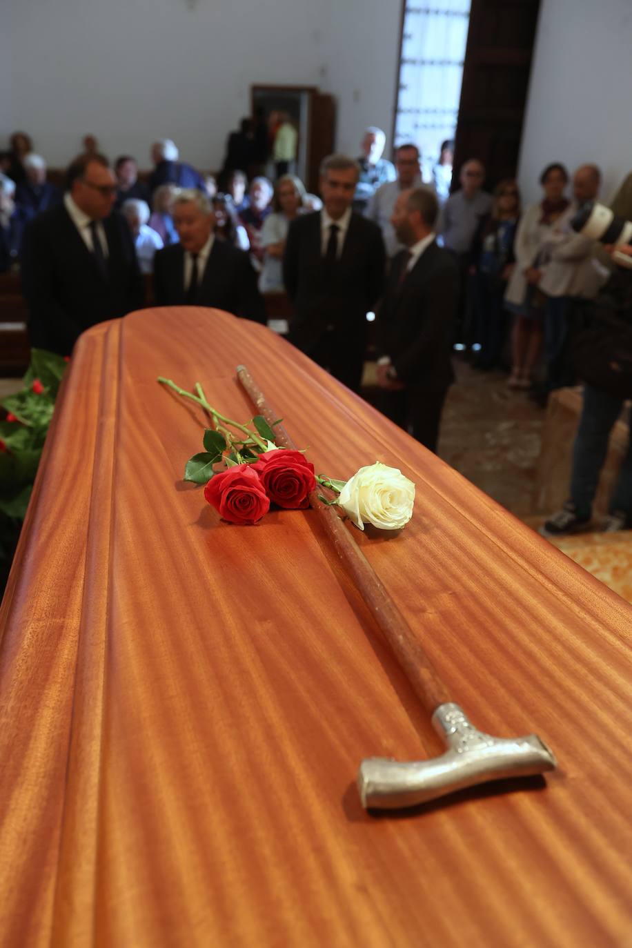 La capilla ardiente del escritor Antonio Gala, en imágenes