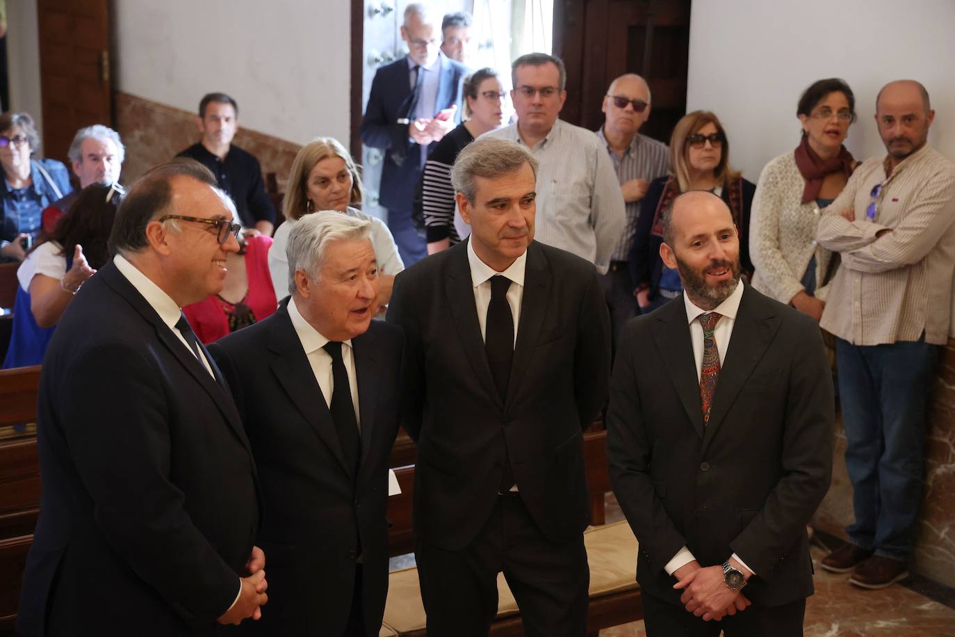 La capilla ardiente del escritor Antonio Gala, en imágenes