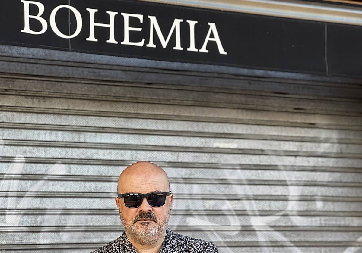 El autor Alejandro Cuevas