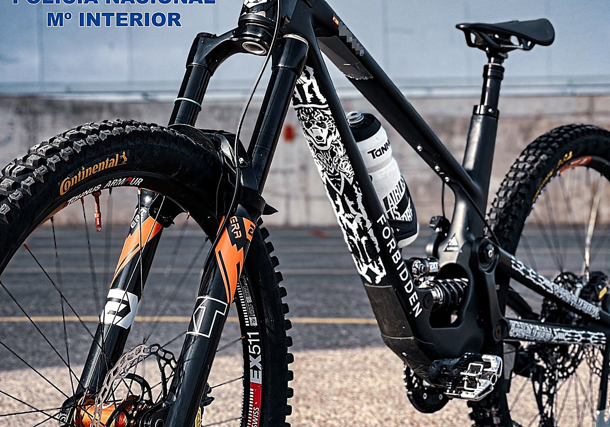 Detienen a un ladrón que robó una bicicleta de más de 10.000 euros dentro de una furgoneta aparcada en Valencia