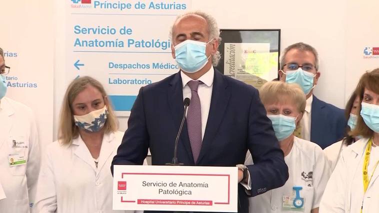 Escudero recuerda a los médicos no fijos que no hay "soporte jurídico" para anular una OPE