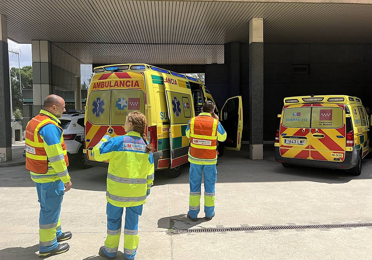 Un equipo del Summa-112 en el lugar del accidente laboral