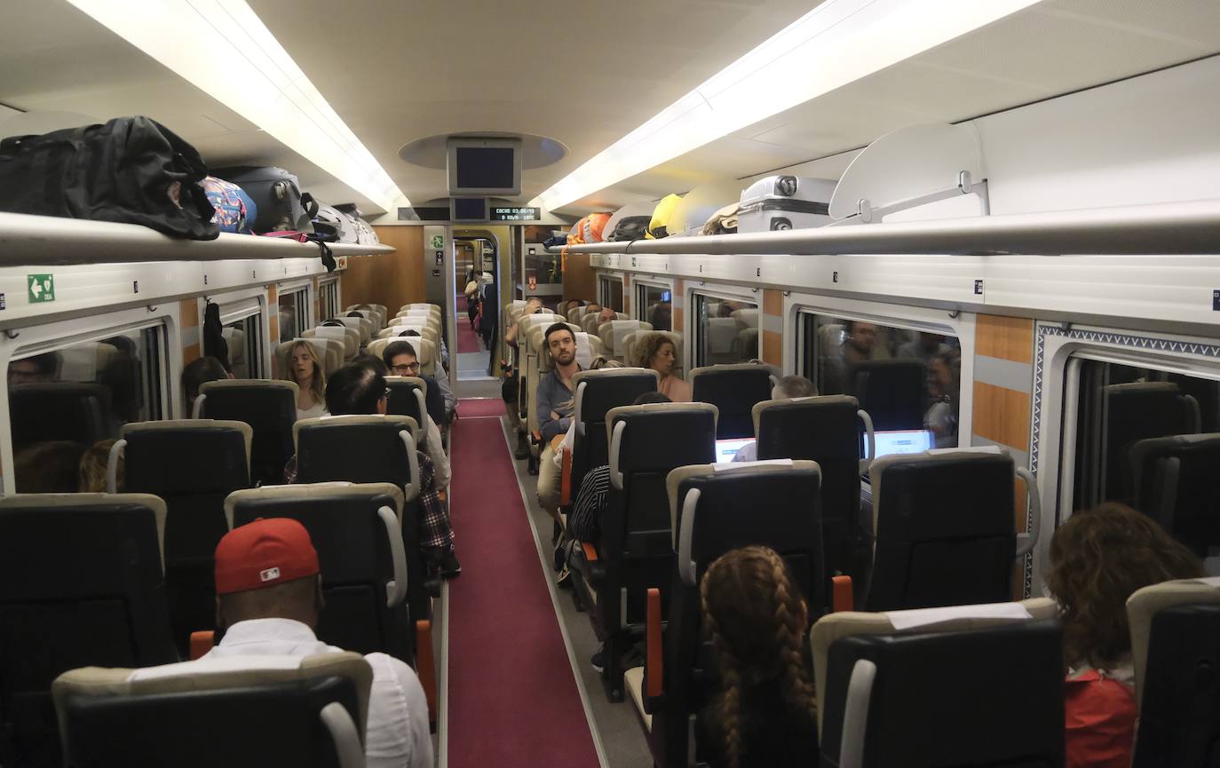 El viaje inaugural de Avlo desde Córdoba, en imágenes