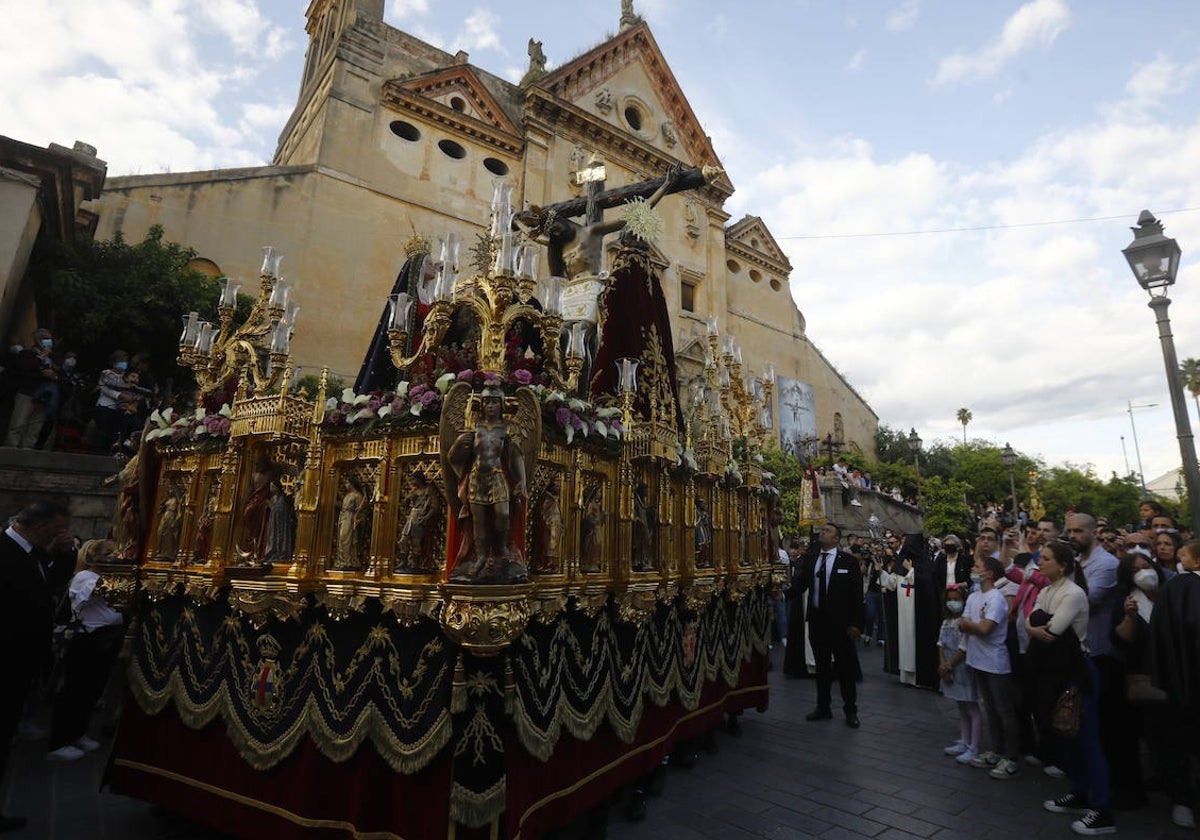 Paso del Cristo de Gracia un Jueves Santo en Córdoba