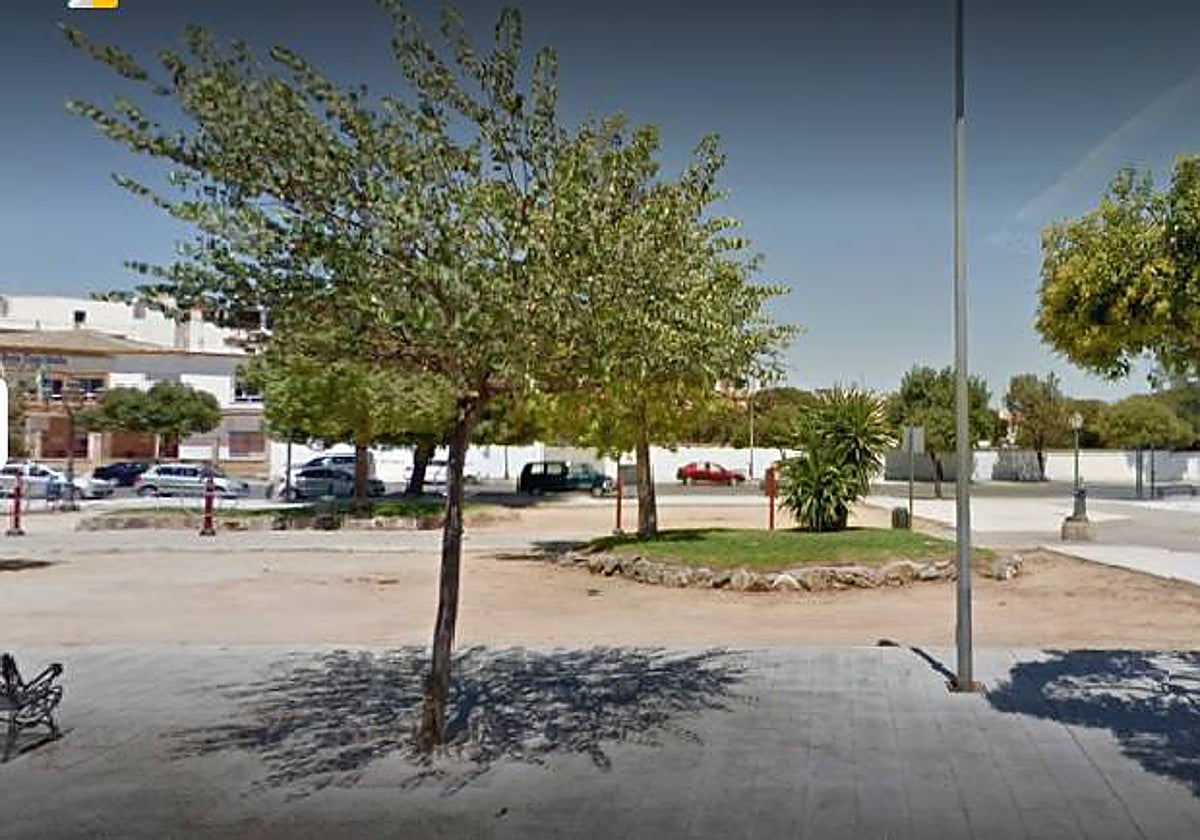 Plaza donde se encontaba la joven víctima de la agresión sexual en Puente Genil