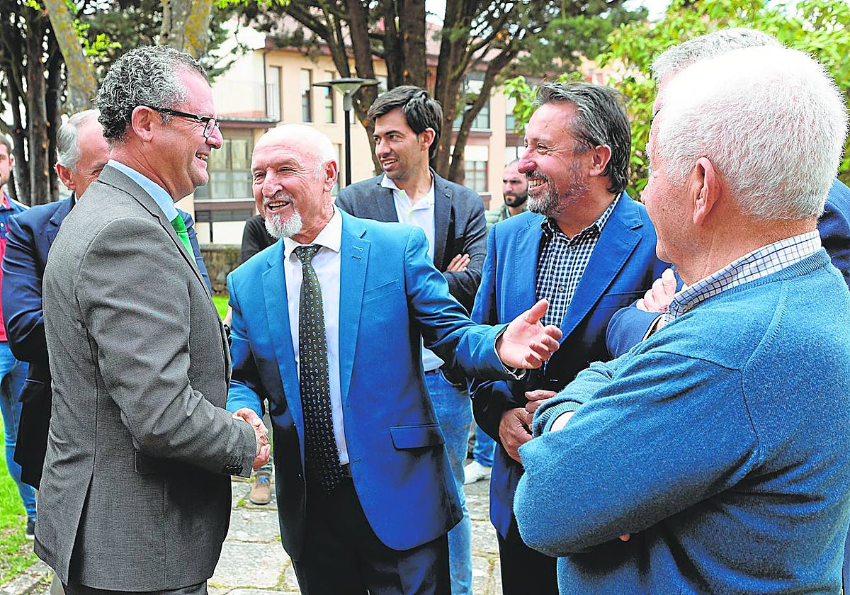 Dueñas, ayer en la asamblea general de Copiso en Soria