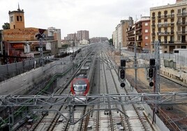 Evacuados 80 pasajeros de un tren de Rodalies averiado en Girona