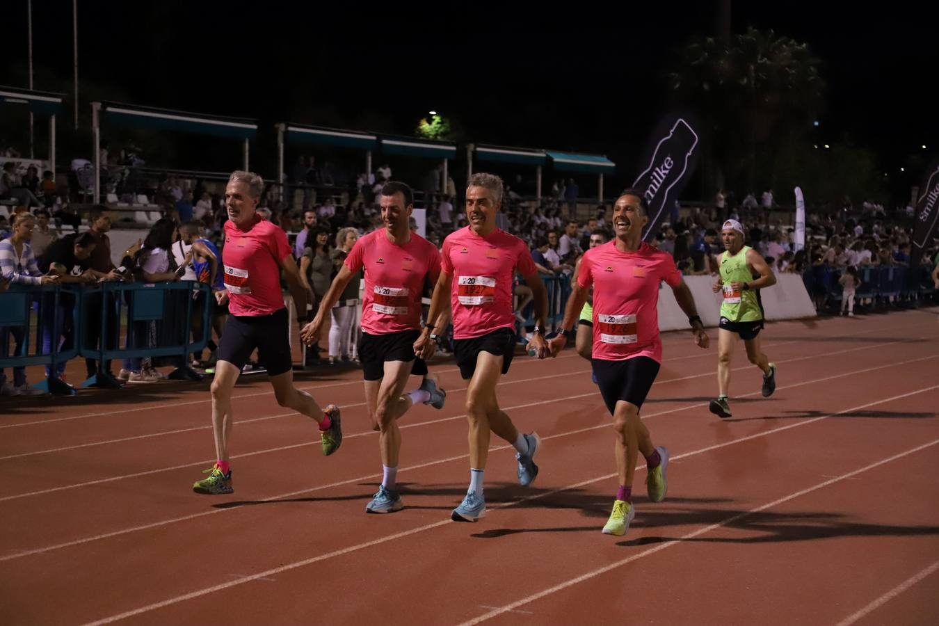 Las mejores imágenes y resultados de la Nocturna Trotacalles de Córdoba 2023