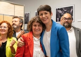 El BNG deja abierta al PSOE en Santiago «todo el mandato» la puerta del tripartito