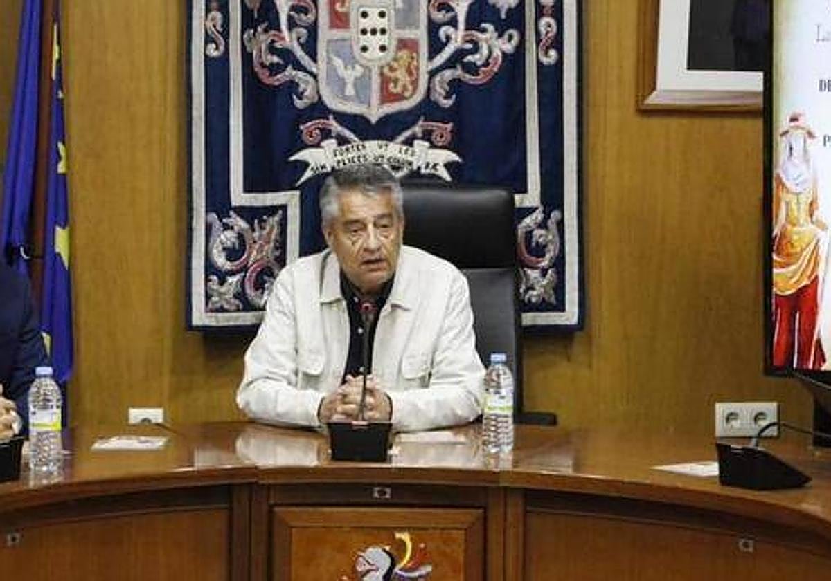 Caso Hinojosa | Matías González, 14 años de alcalde con un apoyo menguante