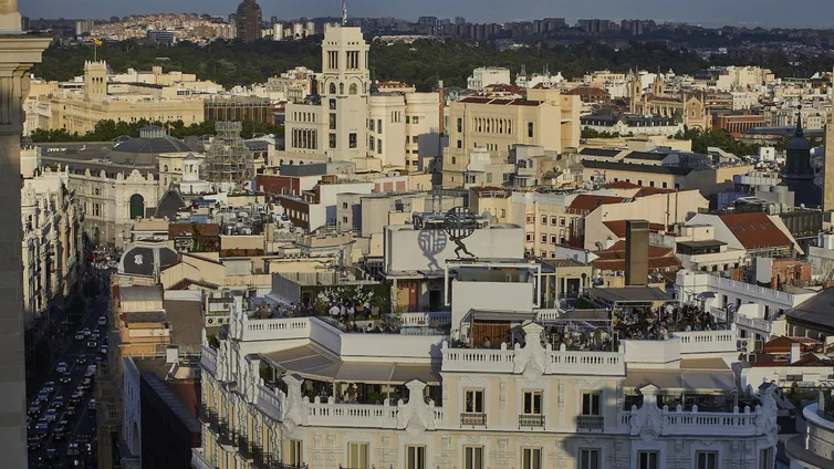 Los hoteles de Madrid se unen para 'vender' el cielo de la capital