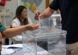 Cómo evitar ser mesa electoral si estás de vacaciones: los requisitos que pide la Junta Electoral