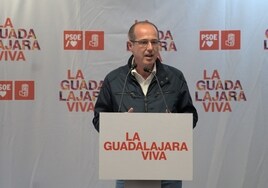 Alberto Rojo acepta «orgulloso» ser diputado del PSOE en el Congreso pero renunciará si al final es alcalde de Guadalajara