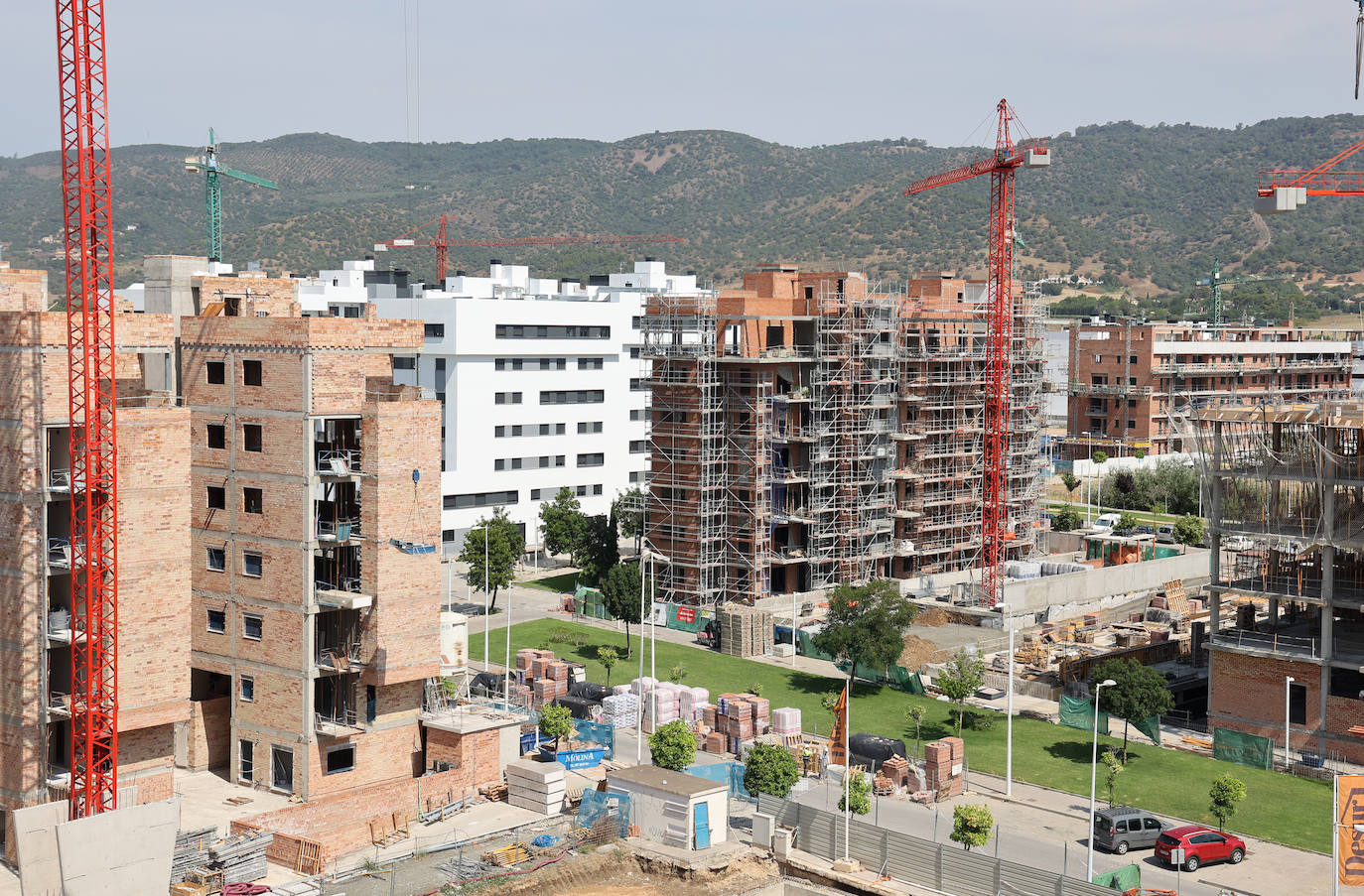 Fotos: El empuje de nuevas viviendas sigue, pese a la caída de la compraventa