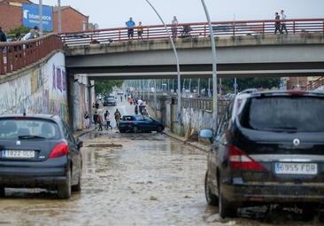 Localizado en Ullastrell el cadáver de un hombre dentro de un coche tras ser arrastrado por la tormenta