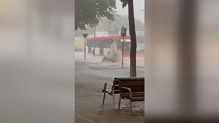 En la localidad de Tarrasa se recuperan de la tromba que dejó 110 litros en dos horas