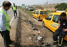 Accidente Córdoba | Cuatro heridos tras un alcance entre dos coches en La Carlota