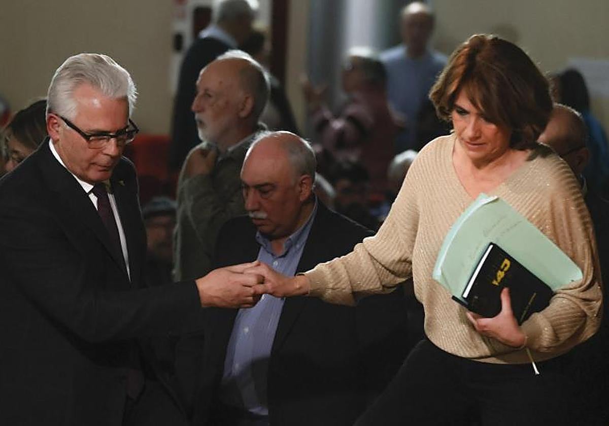 Baltasar Garzón y Dolores Delgado, en uno de los foros en los que la pareja ha coincidido