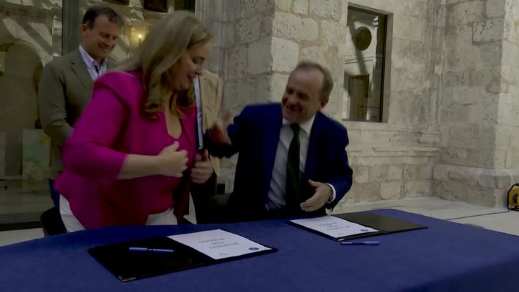 PP y Vox firman un acuerdo para gobernar Burgos en coalición