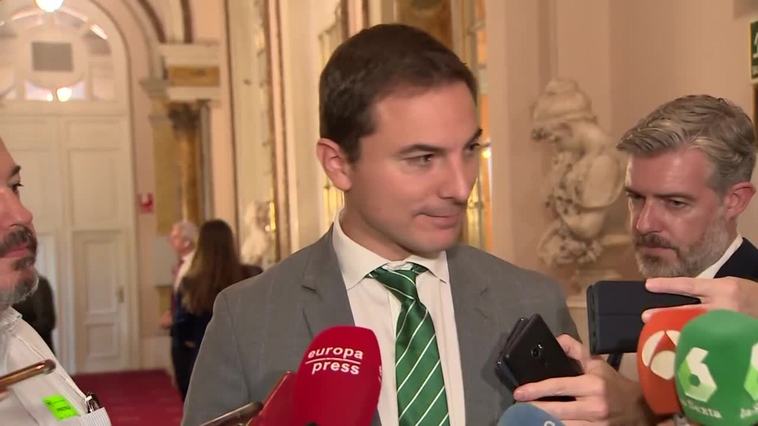Lobato defiende que el delegado del Gobierno se refería al PSOE