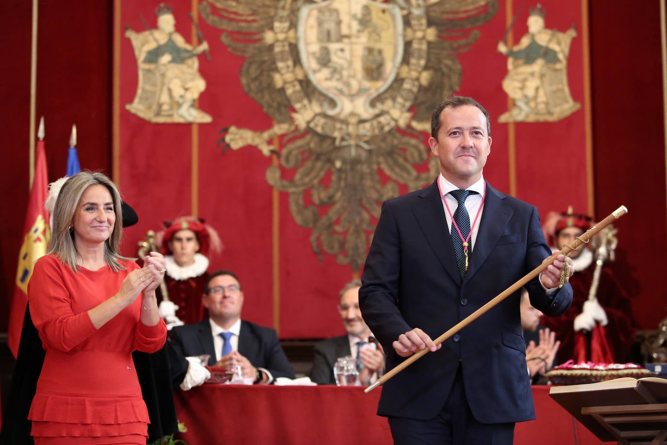 La toma de posesión de Carlos Velázquez como alcalde de Toledo, en imágenes