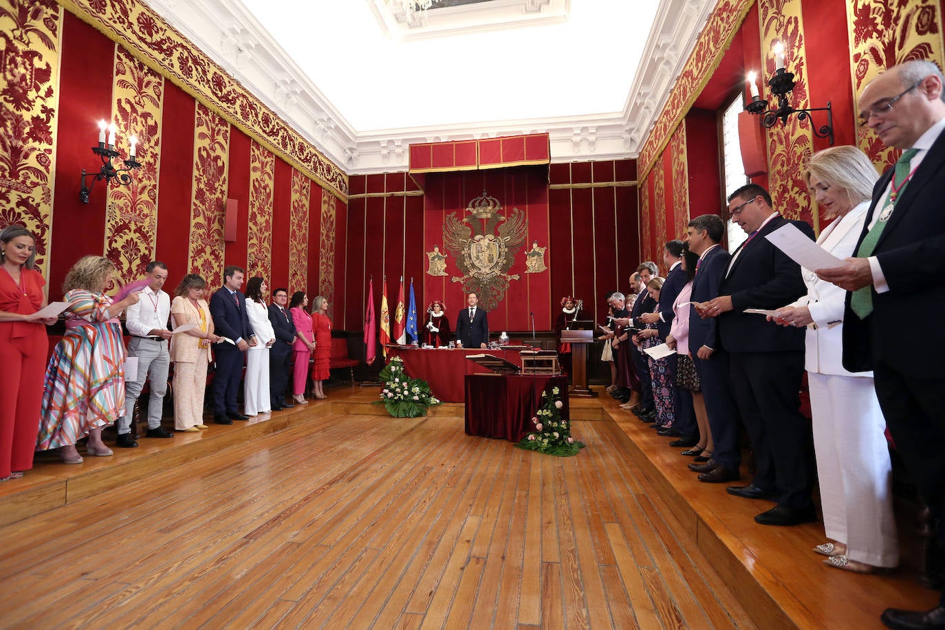 La toma de posesión de Carlos Velázquez como alcalde de Toledo, en imágenes