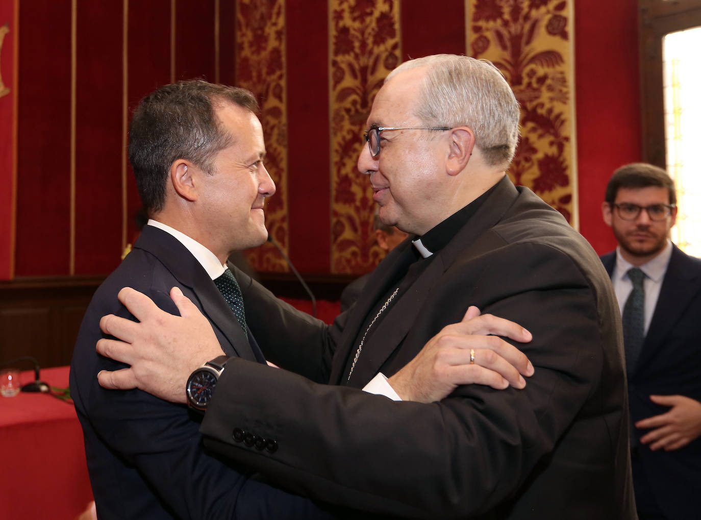 La toma de posesión de Carlos Velázquez como alcalde de Toledo, en imágenes