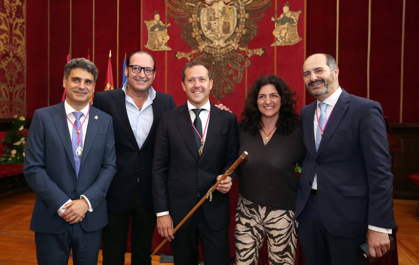 La toma de posesión de Carlos Velázquez como alcalde de Toledo, en imágenes