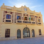 Insólito pacto 'in extremis' en Garrucha: PP, Vox e IU le arrebatan la Alcaldía al PSOE