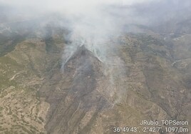 Declarado un incendio forestal en un paraje de Vícar, Almería