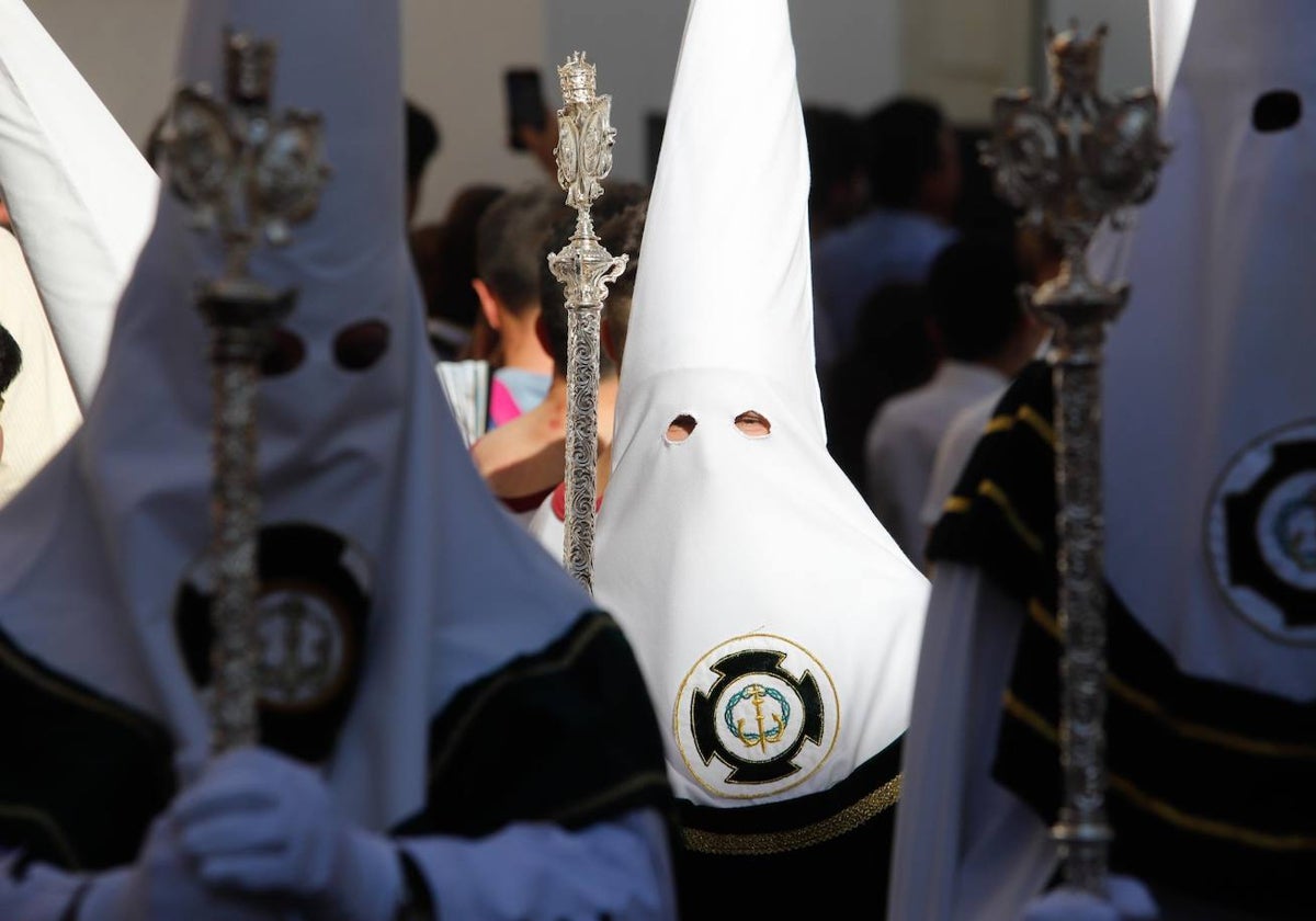 Nazarenos de la hermandad de la Paz y Esperanza, el pasado Miércoles Santo