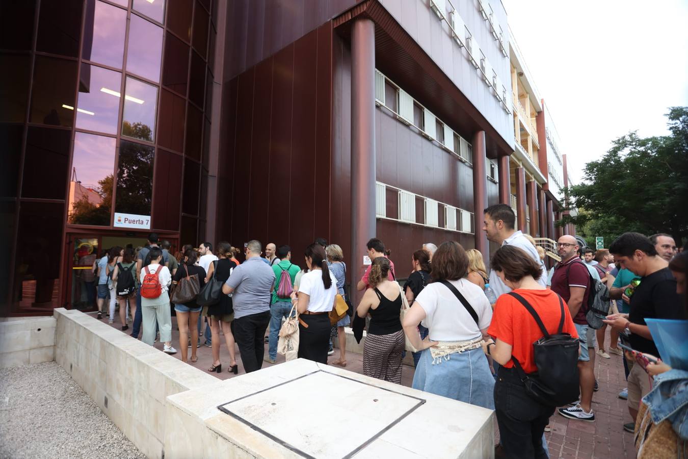 Participantes en las oposiciones para acceder a una plaza en Secundaria, Régimen Especial y FP
