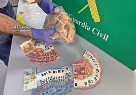La Guardia Civil detiene un coche para poner una multa de tráfico y acaba encontrando un alijo de un kilo de MDMA en Badajoz