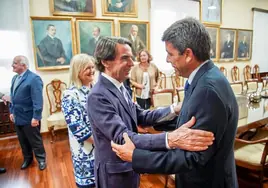 Aznar: «Nuestra democracia se asienta sobre un diseño constitucional y una voluntad de concordia superiores a las de 1931»